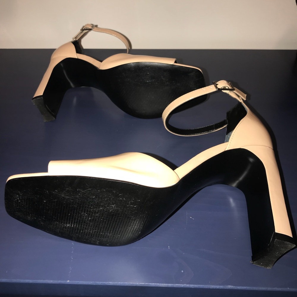 Marc Fisher LTD. Harlin Ankle Strap Sandals - Picture 7 of 7